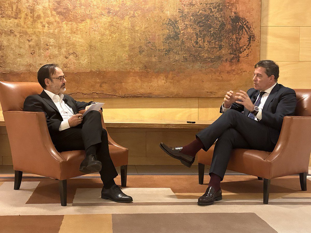 jrgomezbesteiro's tweet photo. A Galicia le cuesta mucho crecer: 2 puntos por debajo de la media española.

Rueda dice que es "una isla estable" y yo digo: "Los cementerios también son estables".

Gracias a @Fgarea por entrevistarme para @elespanolcom. 

🗞️https://t.co/Uo3CkmTQTF https://t.co/p6YyBMEFon