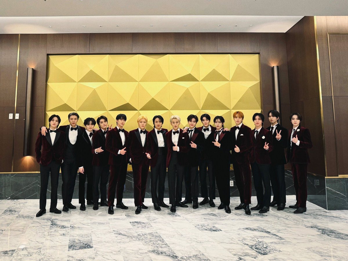 พิลุ้ง ซอ tweet media