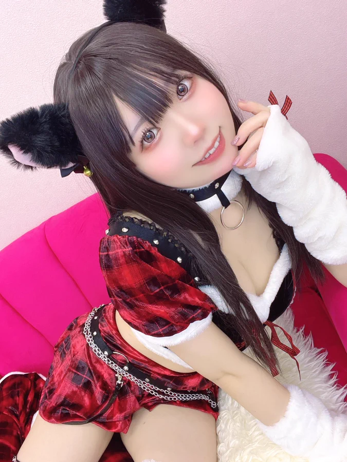 Asian girl Christmas costume