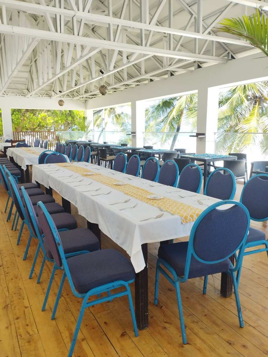 Our tables are set, the festive feast awaits.
#SafariBeachDiani #ChristmasFeast #Christmas #FamilyFeast #ChristmasAtSafariBeach #FestiveCheers #BeachsideCelebration #ADelightfulPlaceToWander