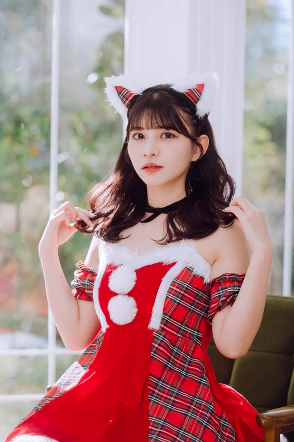 Asian girl Christmas costume