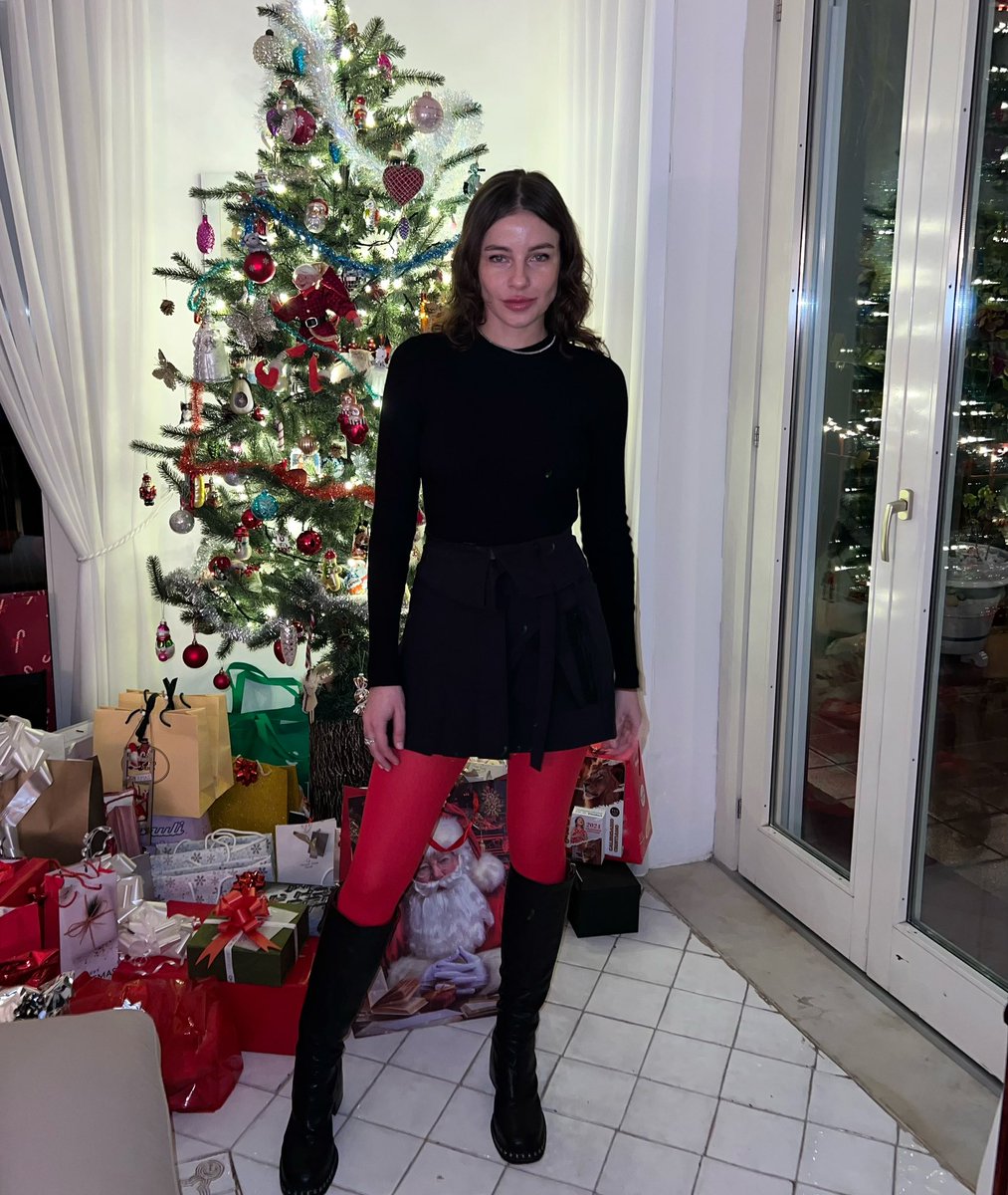 Anfisa Letyago tweet media