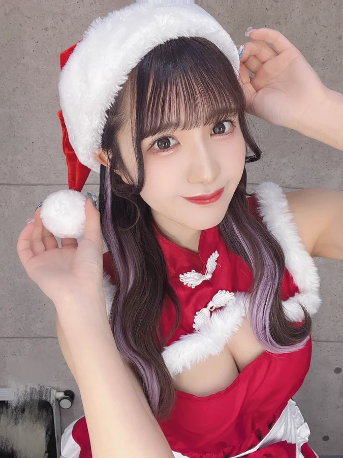 Asian girl Christmas costume
