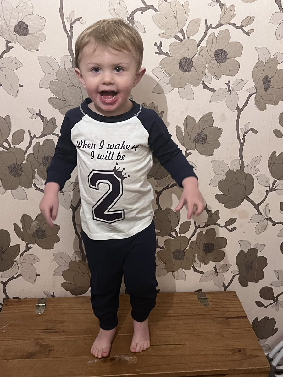 ShanonnEliz's tweet photo. Happy 2nd birthday to my gorgeous baby! ❤️🩵 https://t.co/LX10eXYWnD