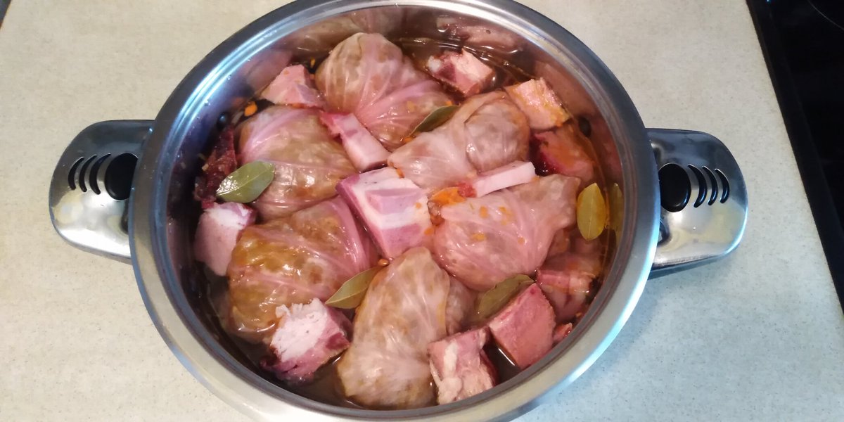 lisaninmica's tweet photo. Jeste li uhvatili ritam sarma sezone?
#sarma #zima #kiselikupus https://t.co/RIgjX4iIGL