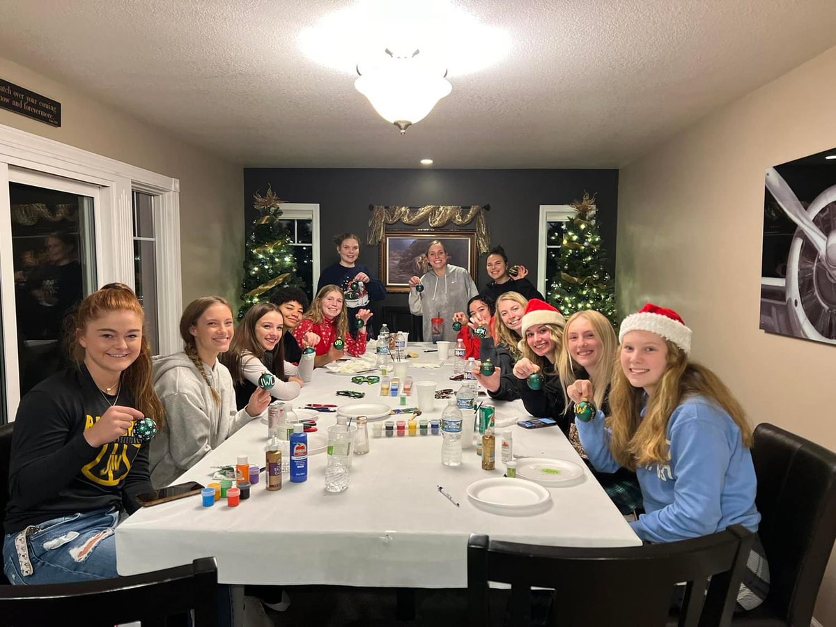 JWCCBlazersWBB's tweet photo. From US to YOUโฆ.. Merry Christmas!!! ๐๐๐ซถ๐ป๐คถ
#HBDJesus ๐๐ผ๐ฅณ๐ค https://t.co/lW94HMvGW6