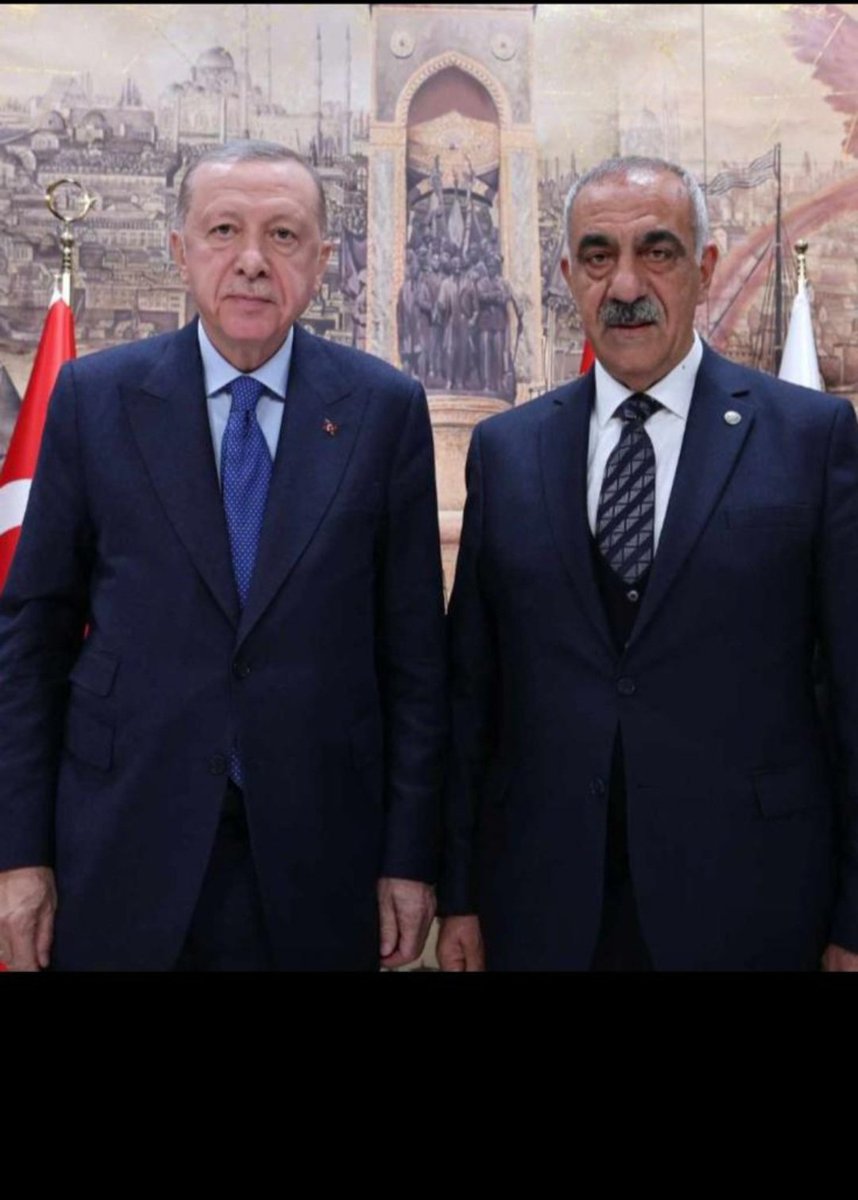 Derin olan kuyu değil, kısa olan iptir.

Uzun yolculuklar tek bir adımla başlar.

<a href="/RTErdogan/">Recep Tayyip Erdoğan</a> 
<a href="/aslanalibayik/">Aslan Ali Bayık</a>