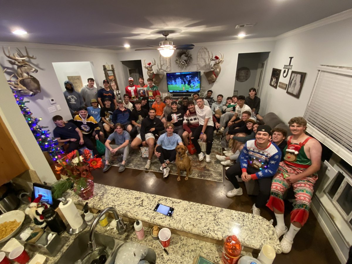 Merry Christmas from your #BosqueBoys!