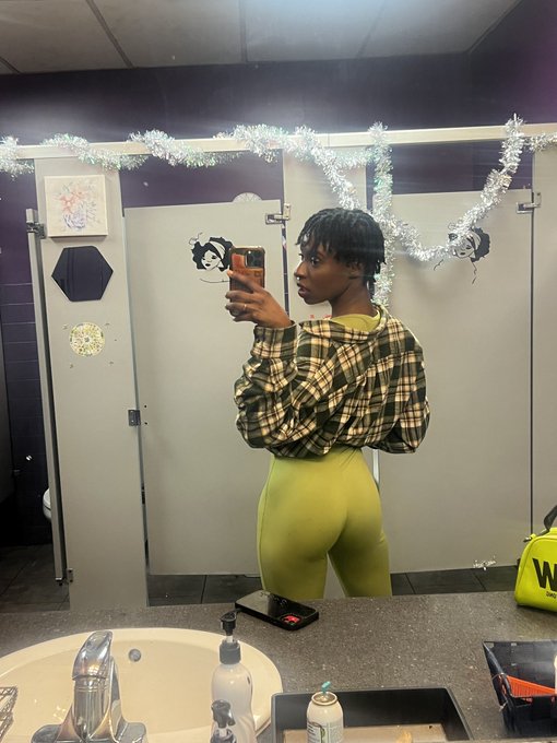 I was cool with the Naughty List 🎄 https://t.co/ti84IdT7Ix