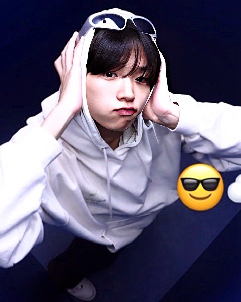 sondp_store's tweet photo. 231225 동표 네컷사진
#손동표 #미래소년 https://t.co/nVfb7qa5tN