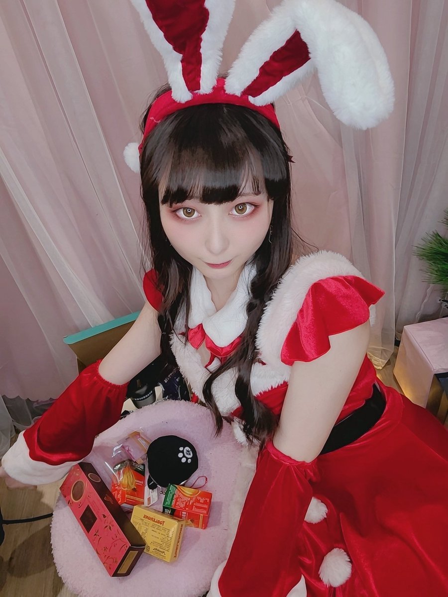 lanliin0619's tweet photo. 🎄 𝑀𝑒𝑟𝑟𝑦 𝐶ℎ𝑟𝑖𝑠𝑡𝑚𝑎𝑠 🦌

#女僕 #女僕咖啡廳 #メイド #メイドカフェ #メイドカフェ #メイド喫茶 #maid #maidcafe 
#自撮り #自撮り女子 
#サンタコス #聖誕節 #クリスマス #ヘアメ #クリスマス https://t.co/OJbUuKhl7y