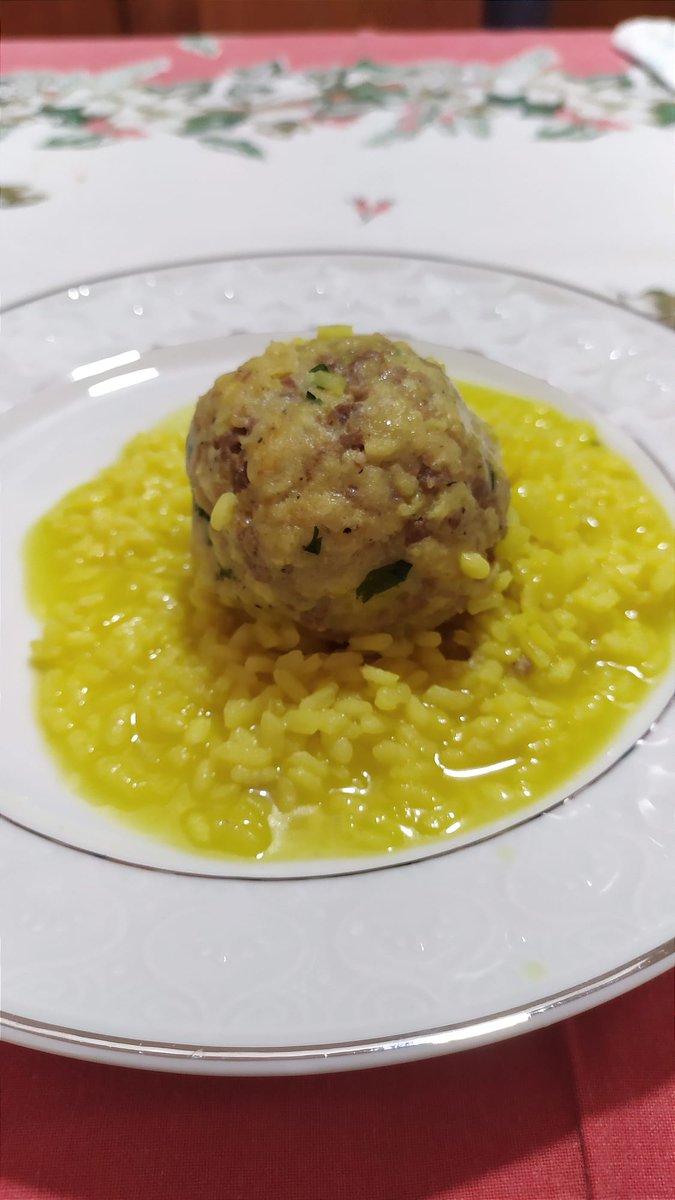 PepGranellTrave's tweet photo. Arroz del caldo de puchero y pelotas.
Pa qué más 😥❤️
Sin duda alguna, el momento de las #Navidades para mí.
Salut y feliz Navidad a todos
#winelover #arroz #rice #arrossos #puchero #caldodepuchero #cuina #Nadal #Navidad2023 #gastrolovers #cuisine #Gastronomie #menjar #dinarot https://t.co/TbpnQgEnn0