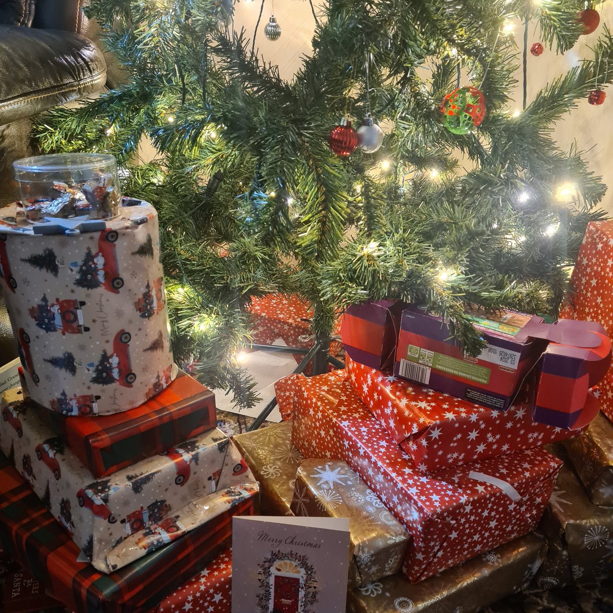Nagasakeeee's tweet photo. Christmas 2023🧑‍🎄🎄 https://t.co/xq0muBFH9Q