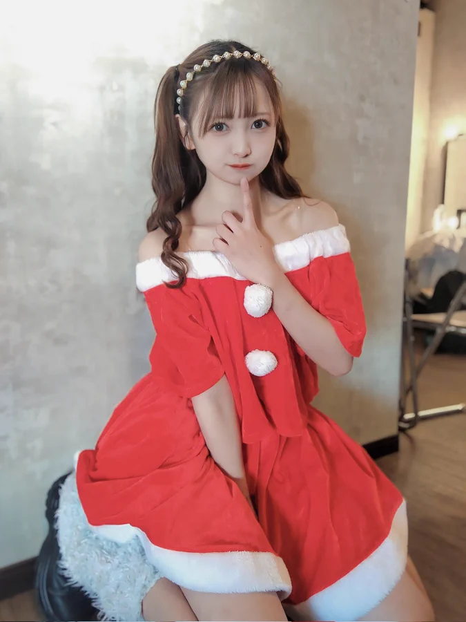 Asian girl Christmas costume