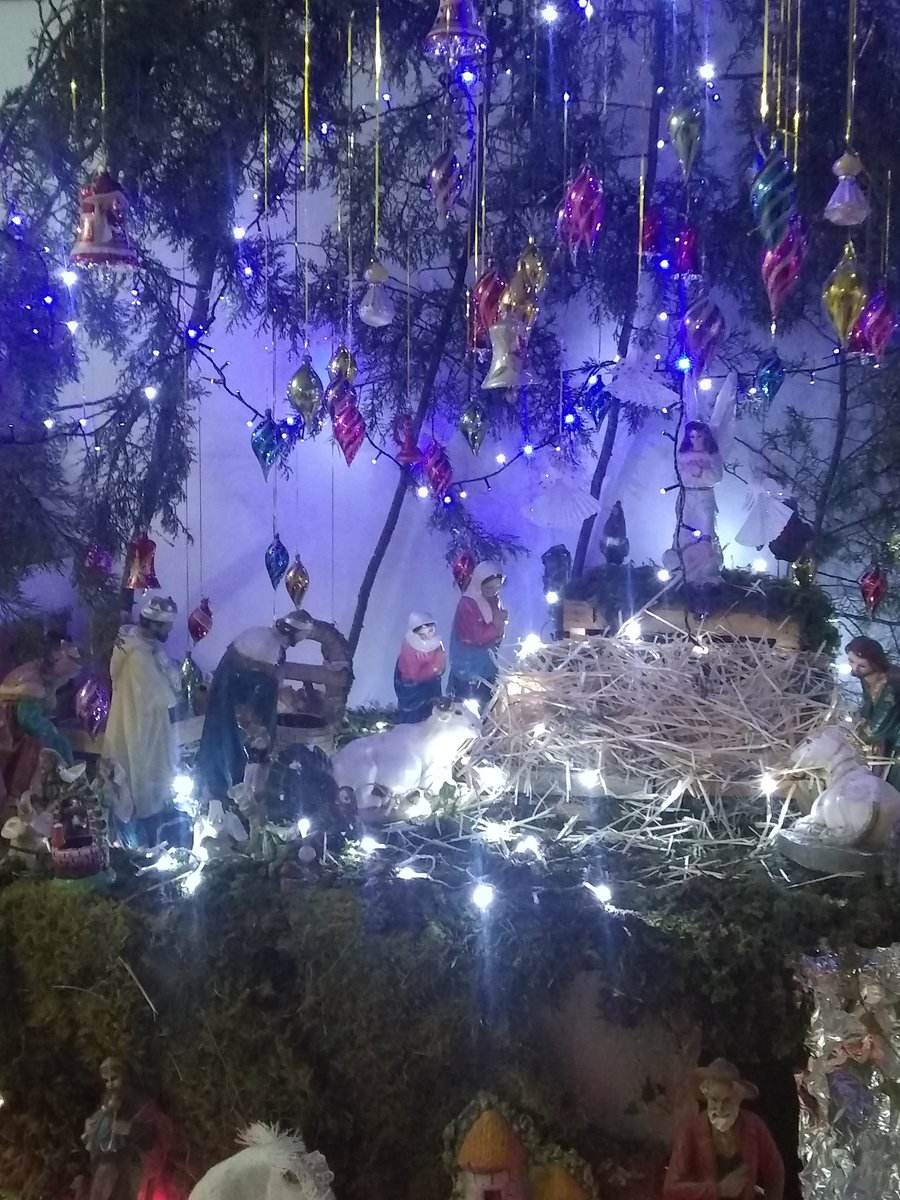 MaryMarti12's tweet photo. Este es el nacimiento https://t.co/Ud2dIbCdXQ