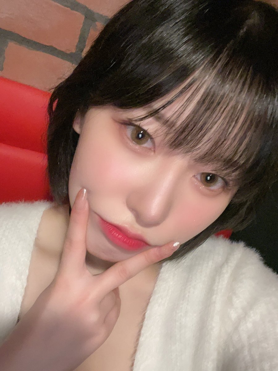 frpinkfantasy's tweet photo. 『 🐦 』‒  231225 

➵ 🐺 : Joyeux Noël🎄🎅✨
Comment s’est passé Noël cette année ?
Avez-vous passé un bon moment ? 😳🩵

 ; A🦊

—————
✿ #PINKFANTASY #핑크판타지 #MIKU #미쿠 ✿ https://t.co/RkCTFdrKyn