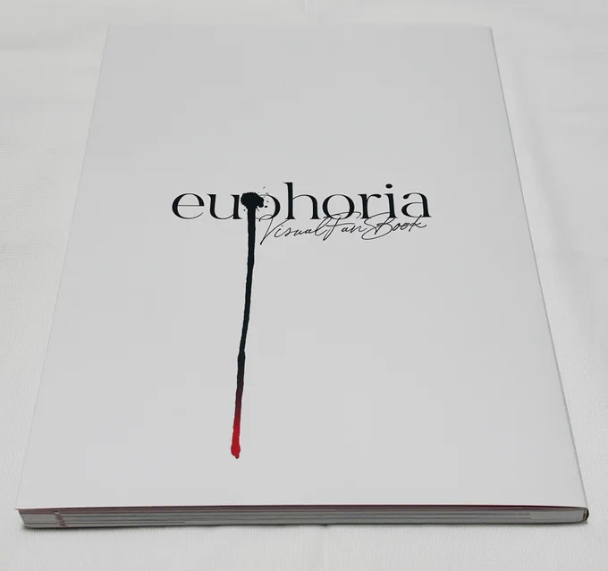 「euphoriaビジュアルファンブック」綺麗に印刷していただき印刷所さんありがとうございます頑張って編集したのでeuphoriaファンの方に楽しんでいただきたいです!シナリオをふんだんに載せているので未プレイの方にはネタバレ満載になりますが、これを機に興味を持っていただけると嬉しいです 