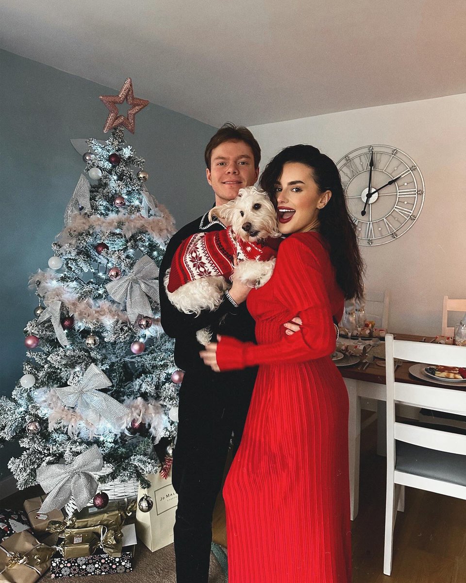 Merry Christmas love the Davies-Joyce family ♥️✨