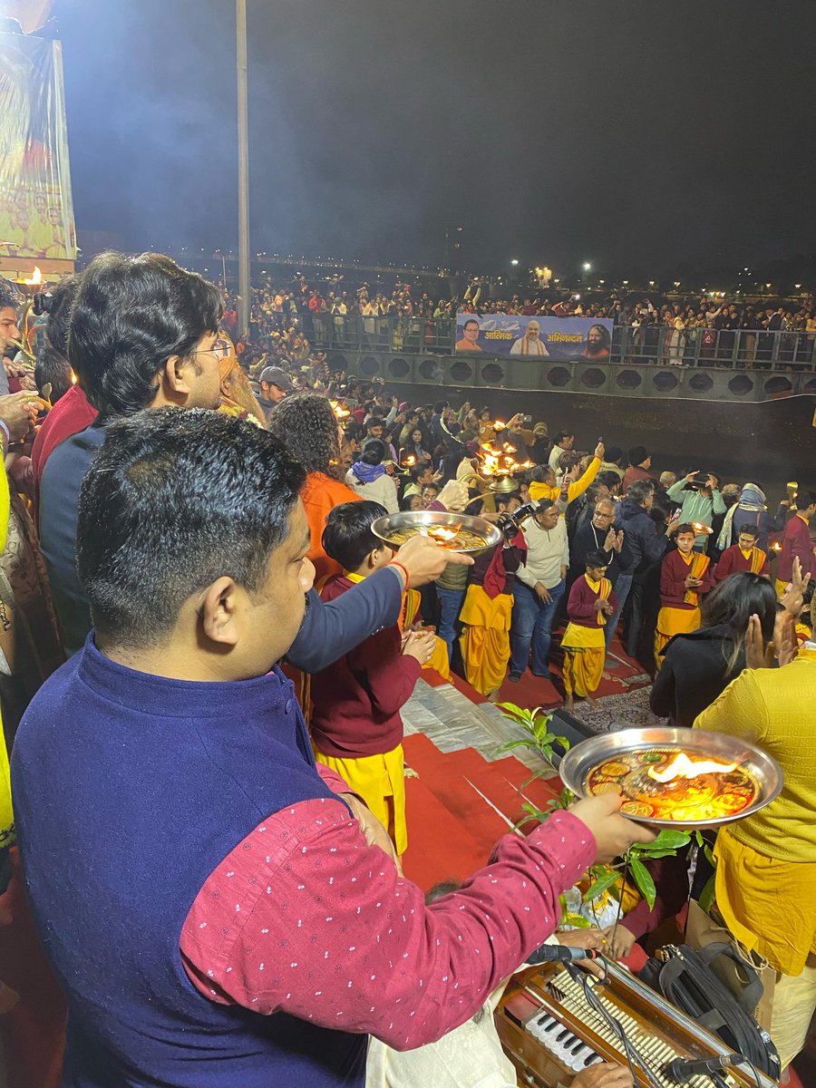 ITC_SaurabhP's tweet photo. Blissful to be here at @ParmarthNiketan at Divine #GangaArti and Aashirwad from @PujyaSwamiji . Presented him Momento & Compendium of @CEC_ITC #CEC23 of @IndiathinkOrg and @GujaratTourism @incredibleindia @tourismgoi @uptourismgov @MinOfCultureGoI
**
@rashtrapatibhvn @VPIndia https://t.co/R283iYudpe