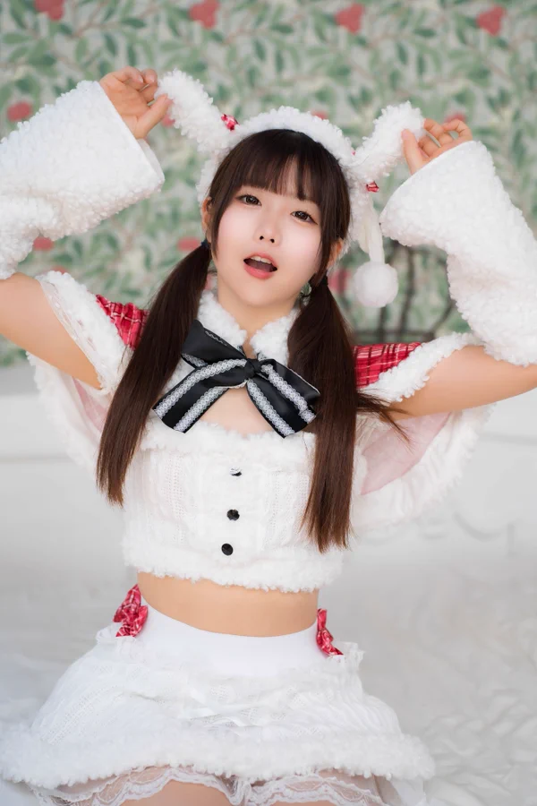Asian girl Christmas costume