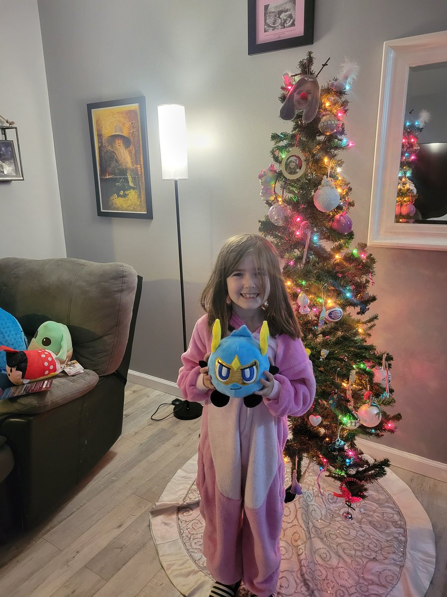 Spiya_Dad's tweet photo. @MandJTV_Michael My daughter &amp; I love watching your videos. Merry Christmas and happy holidays! https://t.co/UMn1D1vnp1