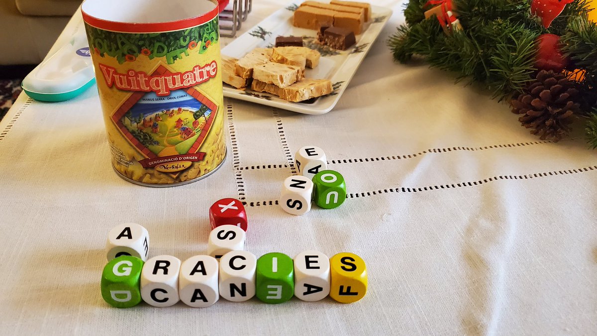 El Tió ens ha cagat aliment del bo per a verbívors! Moltes gràcies, amics de <a href="/labotifarra/">La botifarra</a>! No deixeu mai de jugar!