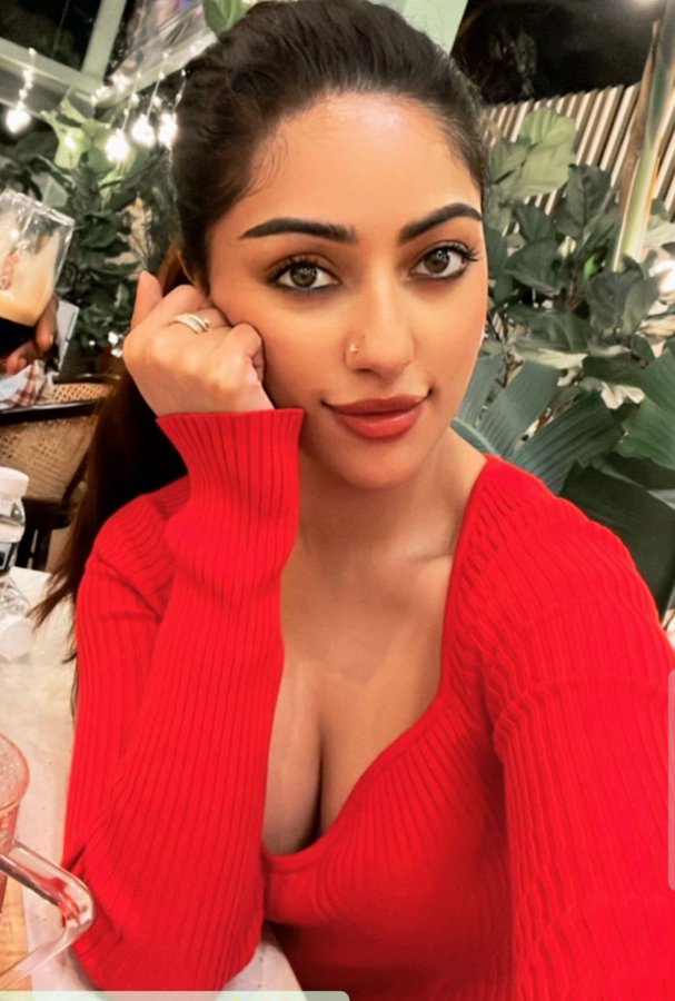 GCM5ecJbkAABiDj?format=jpg&name=900x900