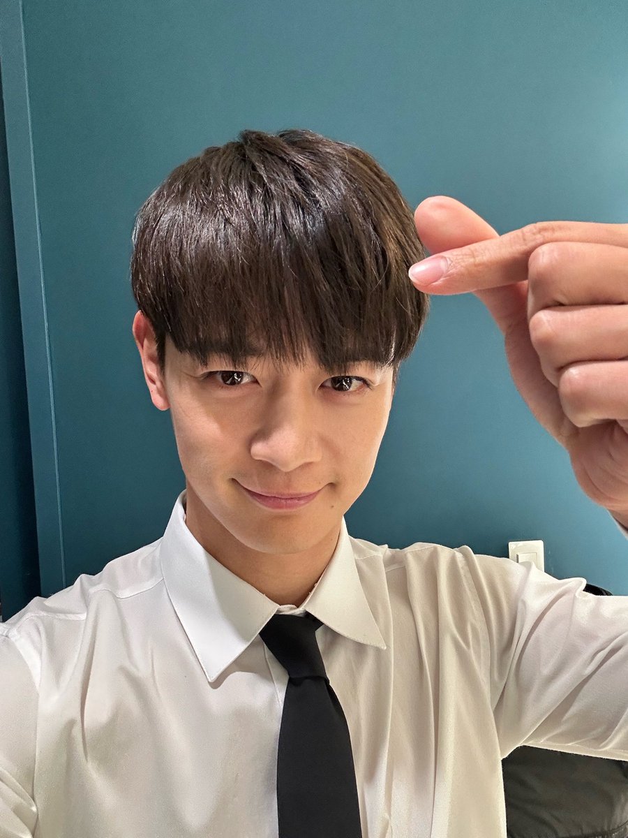 ㅋㅋㅋㅋㅋㅋㅋㅋ 심창민 핸드폰에 셀카 남기고 간 형아콜렉터 샤이니 민호님ㅋㅋㅋ
공익을 위해 공유

우정 영원하세요
#창민버블