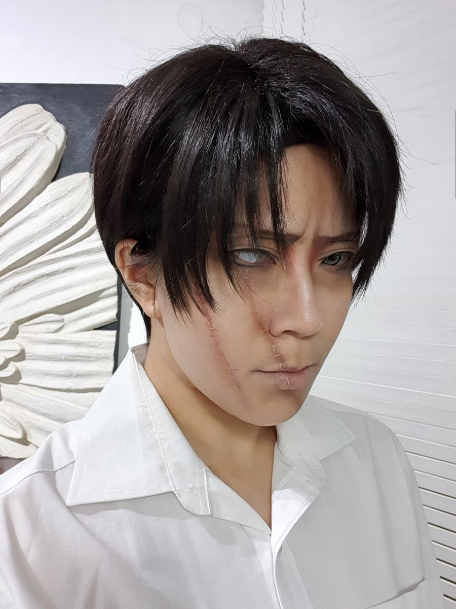 dermiej's tweet photo. Merry Christmas and HBD Levi (눈‸눈) 🎂🎉

Congrats on the finale AoT! An unforgettable 10-year journey 😭💖

#leviackerman #levicosplay #shingekinokyojin #attackontitan #aot #attackontitancosplay #進撃の巨人 #リヴァイ #リヴァイ兵長 #リヴァイ兵長生誕祭 https://t.co/gJxeelmBeX