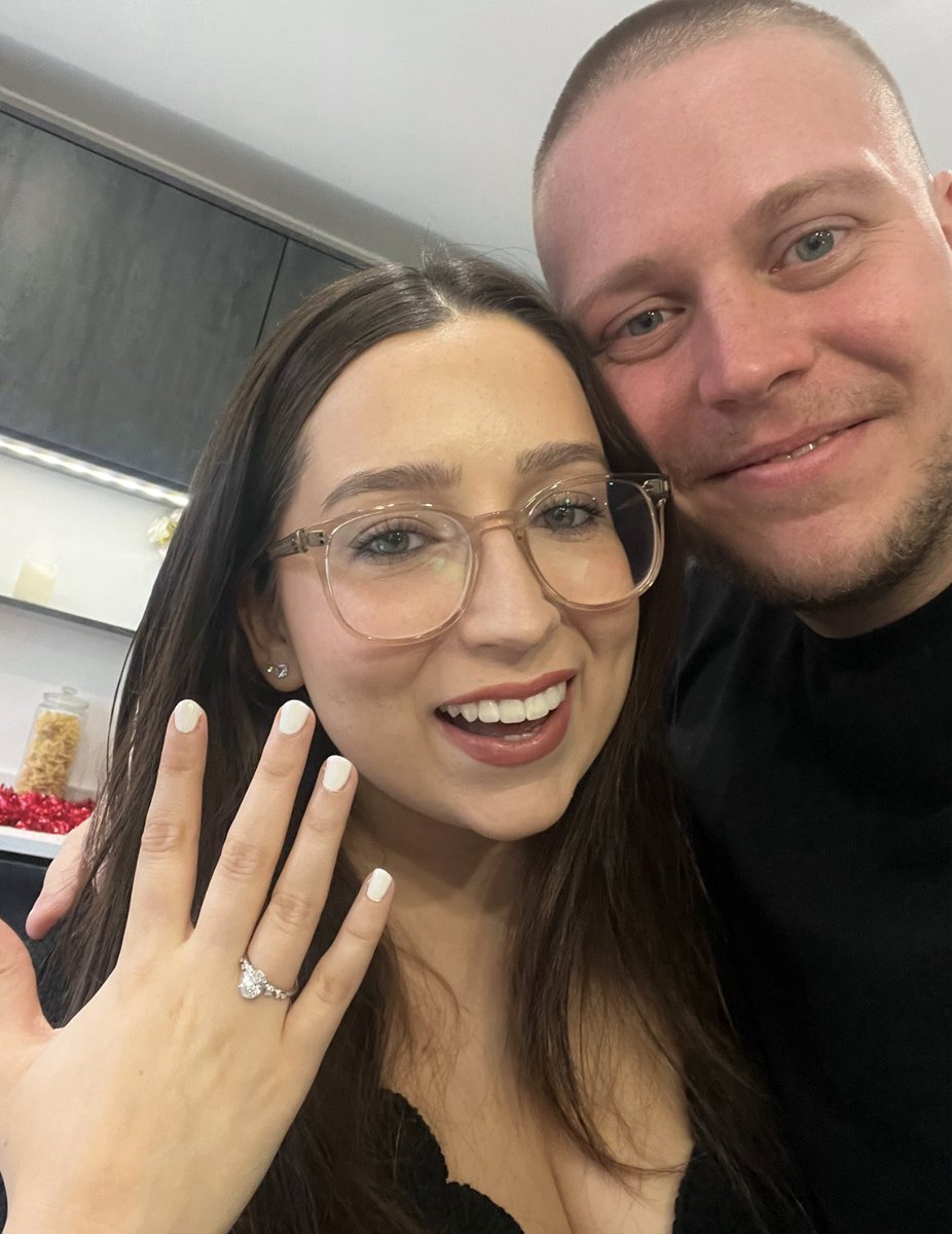 Kirsty Wells tweet media