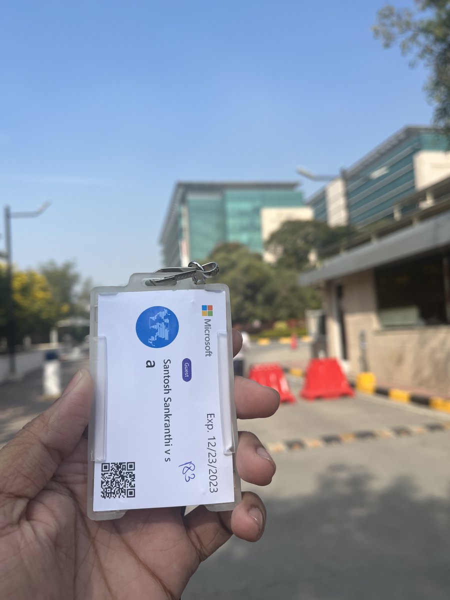 SankrantiA's tweet photo. 🚀 Just wrapped up an incredible CNCF meetup at Microsoft Hyderabad! Shoutout to all the amazing speakers who made it an enriching experience. Learned a ton about Temporal and its cloud tech magic. Big thanks to Microsoft, CNCF, and the speakers @__nikitha, @vineeetth,@tarrooon https://t.co/NT2fv1Kbod