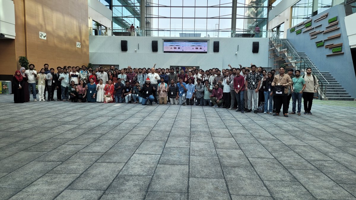 SankrantiA's tweet photo. 🚀 Just wrapped up an incredible CNCF meetup at Microsoft Hyderabad! Shoutout to all the amazing speakers who made it an enriching experience. Learned a ton about Temporal and its cloud tech magic. Big thanks to Microsoft, CNCF, and the speakers @__nikitha, @vineeetth,@tarrooon https://t.co/NT2fv1Kbod