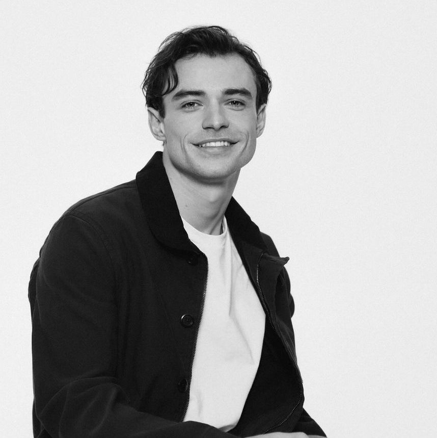 cruelavender's tweet photo. he's so pretty and cute https://t.co/sfF3lTXGkI