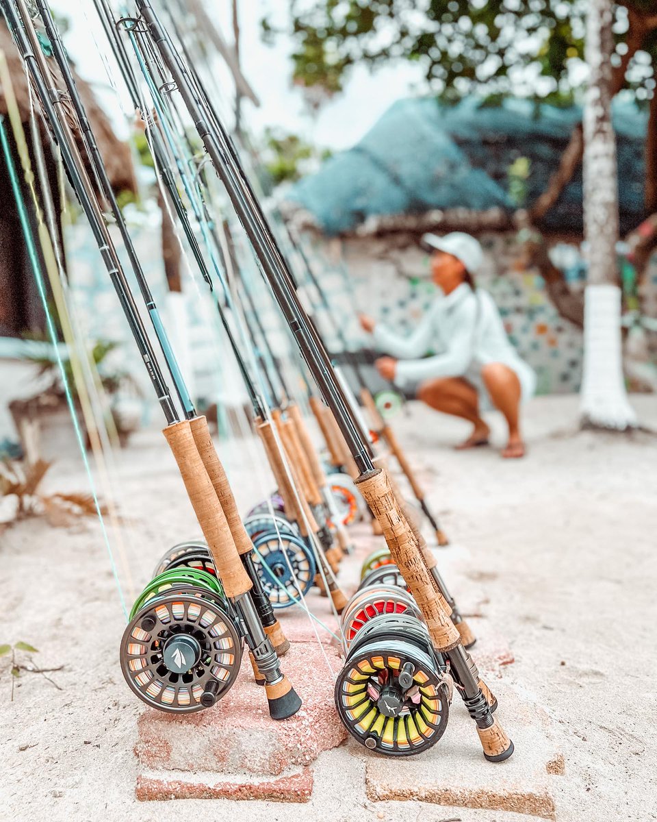 MidCurrent's tweet photo. "We are out here living life as if time isn’t a concept." // image by Rebeca Reyes Granillo @chewwwbeca
.
.
.
.
#flyfishing #community #blessed #midcurrent https://t.co/3DI5DojLoP