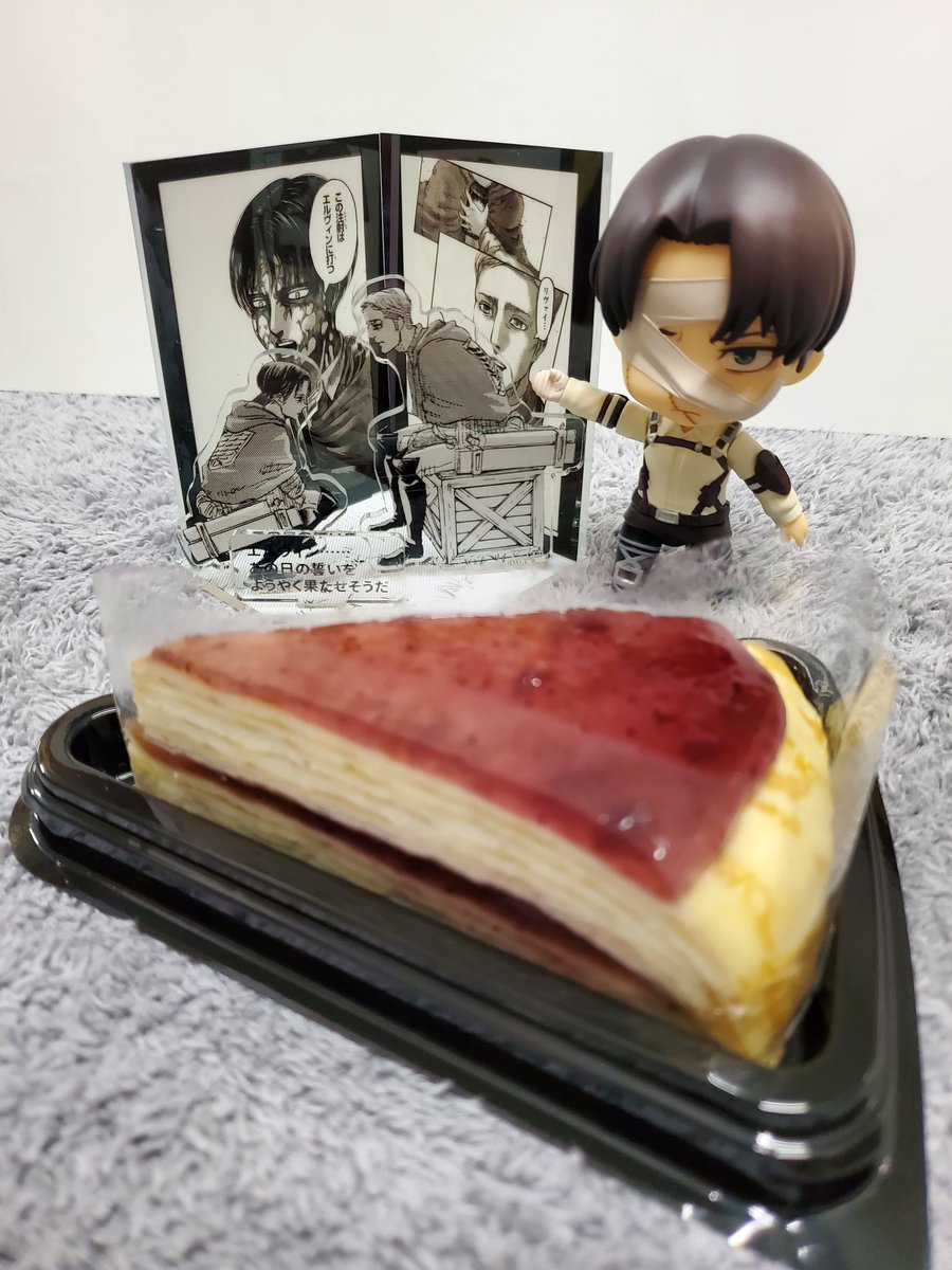 fakekage's tweet photo. 兵長生日快樂🎂
沒時間了簡單擺😂

#エルリのリヴァイ生誕祭2023 https://t.co/r9FV67UCXM