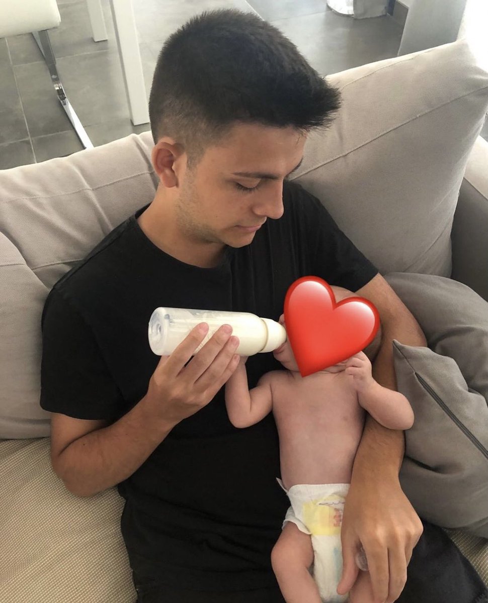 No hay mayor felicidad en Navidad que ser padre. Agradecido a la vida por este regalo que me ha dado Dios.
