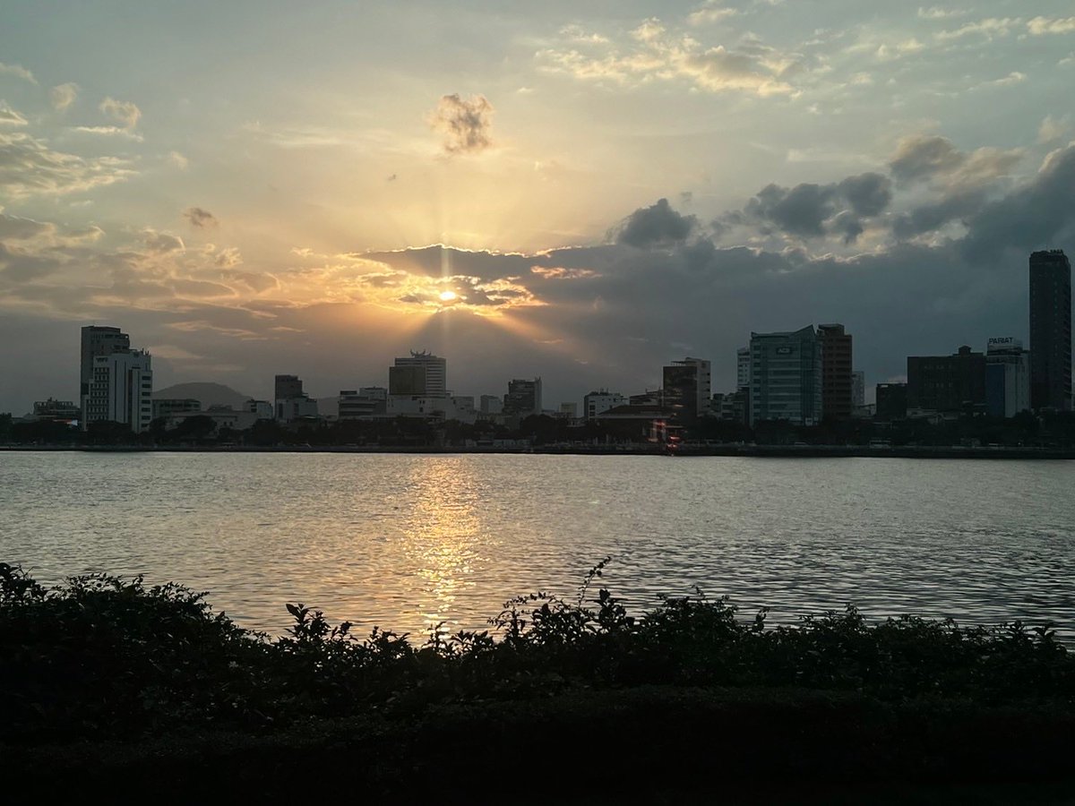 petitechi_H's tweet photo. It’s close to the end of the year! The temperature has been low for a few days. Missing someone and missing somebody…🫂 https://t.co/DMHVqqwN3W