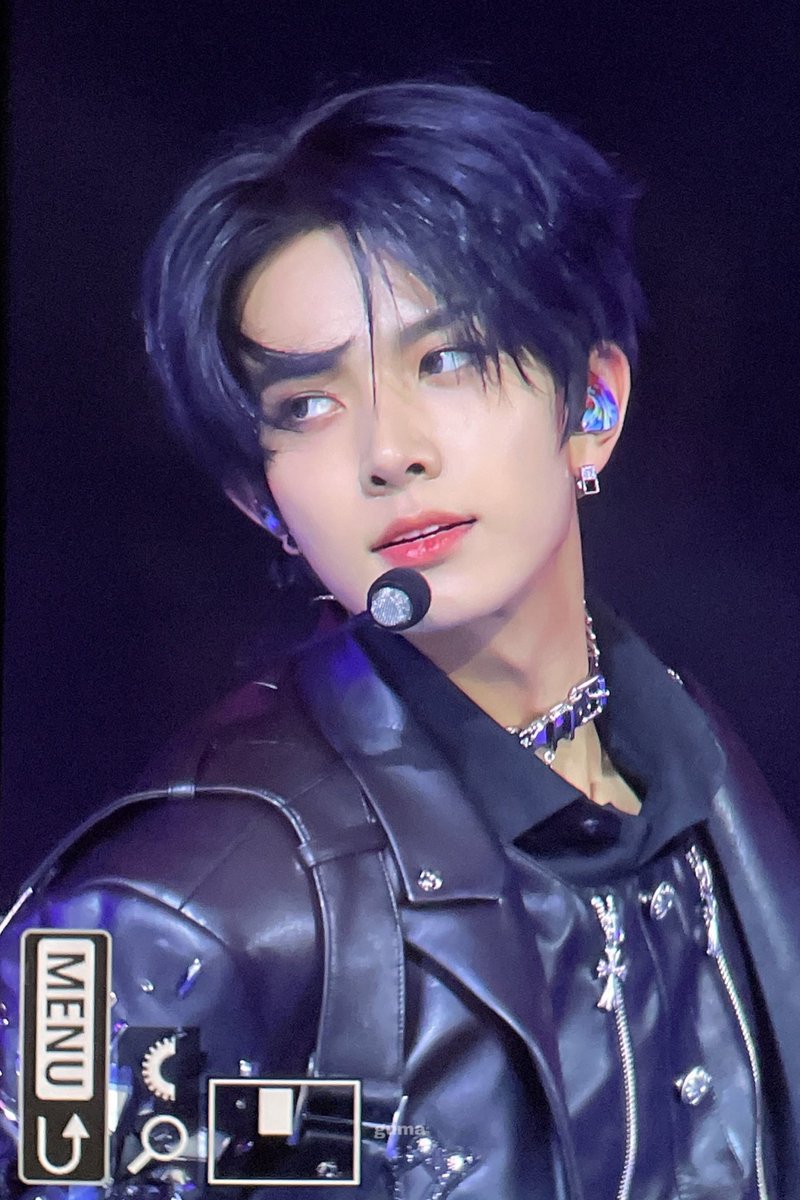 구마!! tweet media