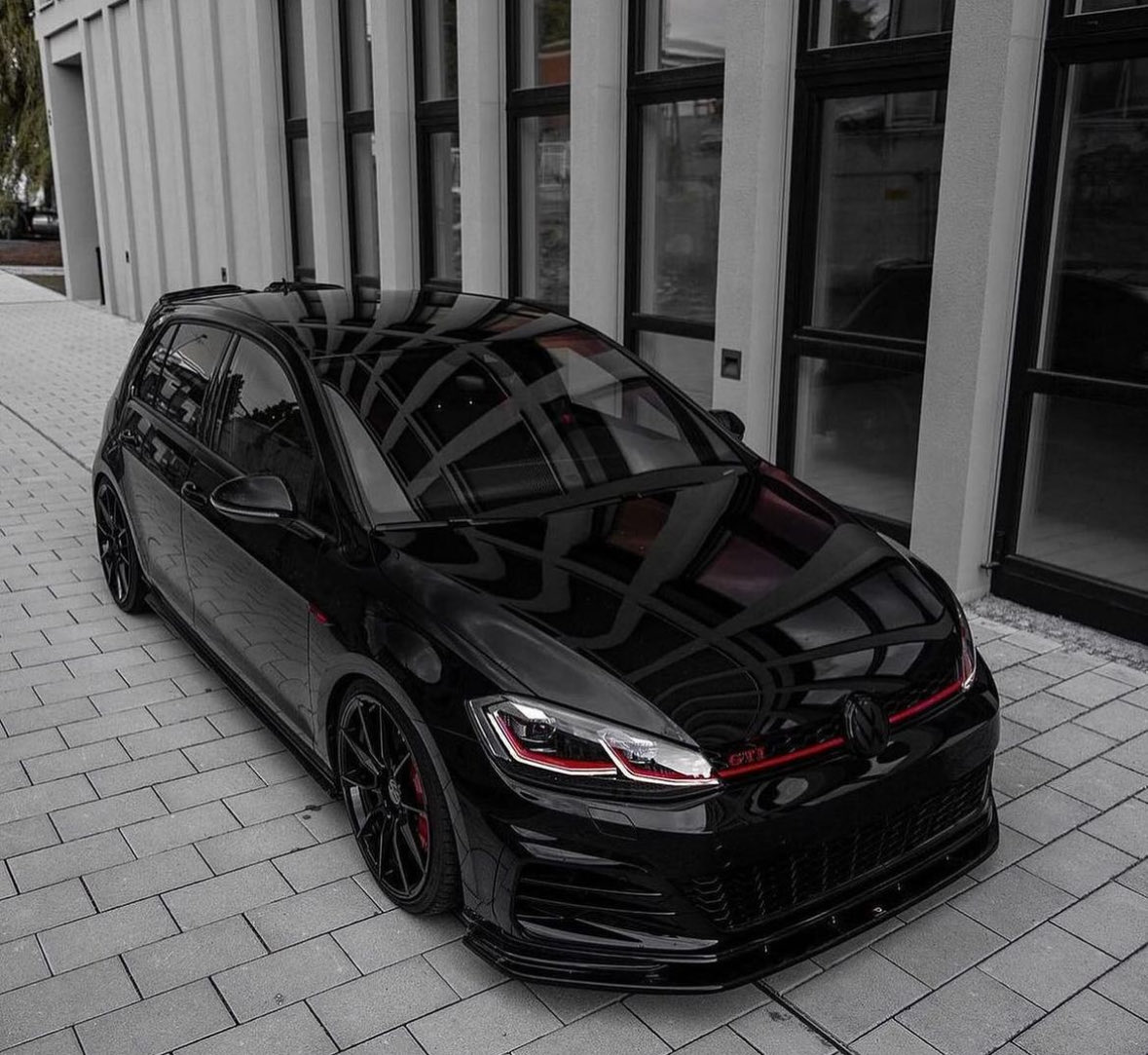 FastCarsWorld's tweet photo. Volkswagen Golf 7 GTI 🏴‍☠️ https://t.co/Tr4PHmwCRc