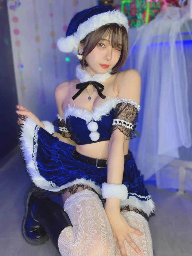 Asian girl Christmas costume