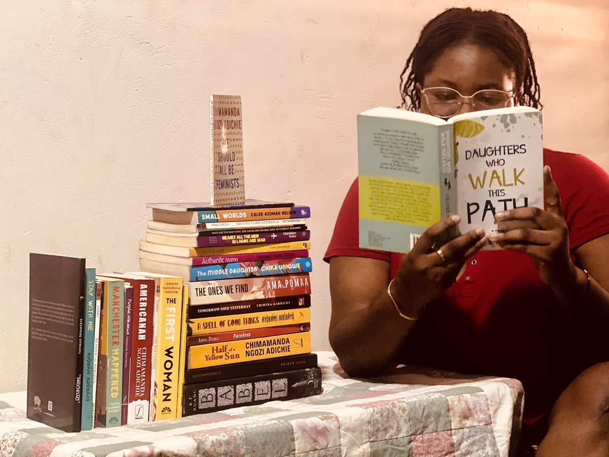 akosua_sharon's tweet photo. If I can’t wear matching pjs, I can sit with some of my books😌❤️

Merry Christmas 🎄 https://t.co/QlSfbuS7KM