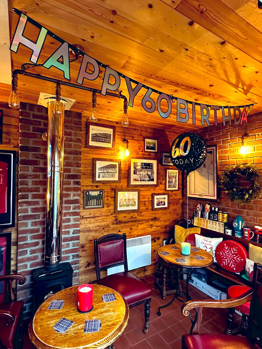 DafenWelfareCC's tweet photo. Happy 60th birthday @wynplloyd, from all at Dafen Welfare CC!🥳 Enjoy your party at The Cricketers today.

(We also hope birthday boys @si610 and brother Matthew enjoy their day.)🥳 https://t.co/L5a6SVbghI