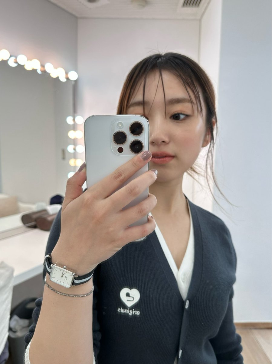 nako_yabuki_75's tweet image. ダニエルウェリントン本日までホリデーキャンペーン中です！🎄
コラボモデルもチェックしてくださいね！↓
glnk.io/mz2ky/75-yabuki 

#danielwellington #danielwellingtonxNako 
#Holidaygift 
#PR 
@itisDW