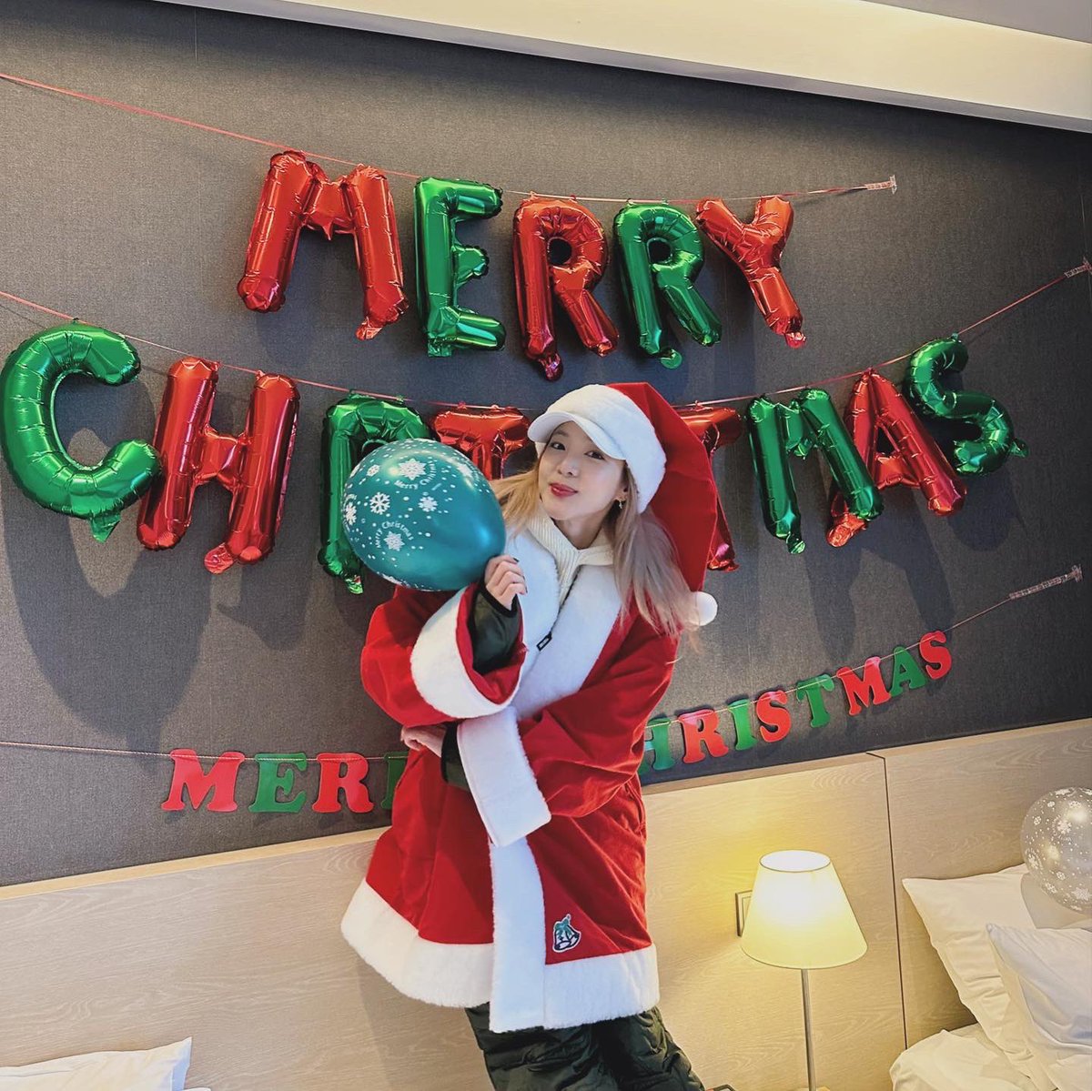 krungy21's tweet photo. Merry christmas 🎅🏻🎄🌊 https://t.co/sTuIB8aWzr