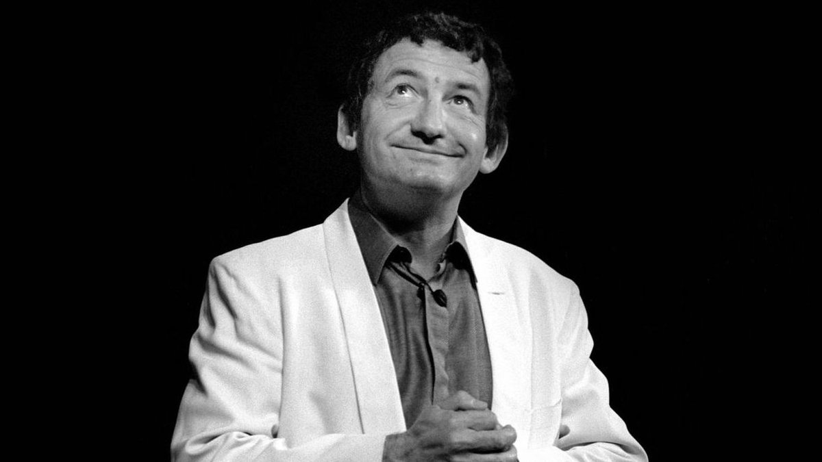 L'adulte ne croit pas au Père Noël. Il vote.

Pierre Desproges