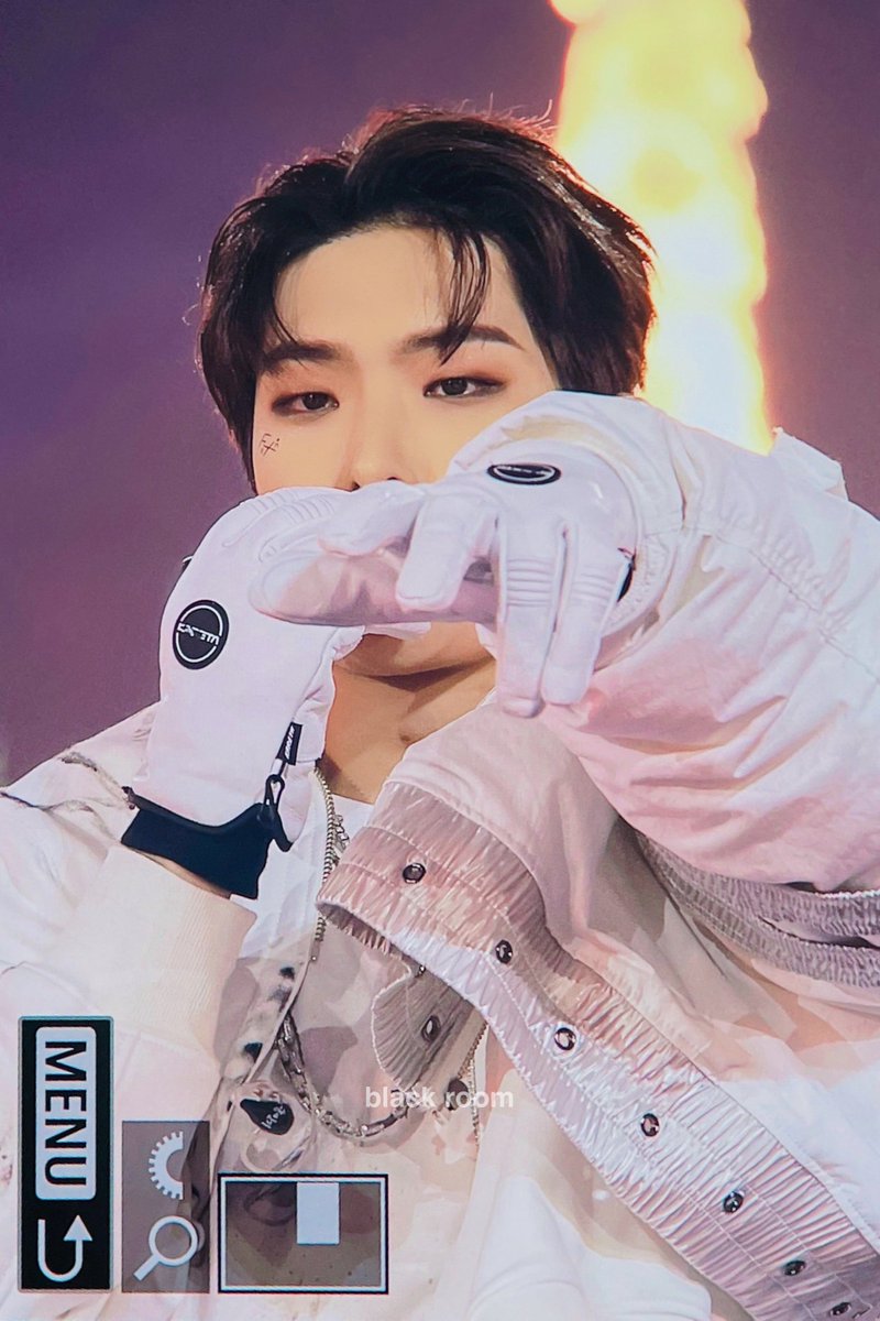 231225 가요대전

메리크리스마스🎄🎄

#에이티즈 #ATEEZ #송민기 #민기 #MINGI