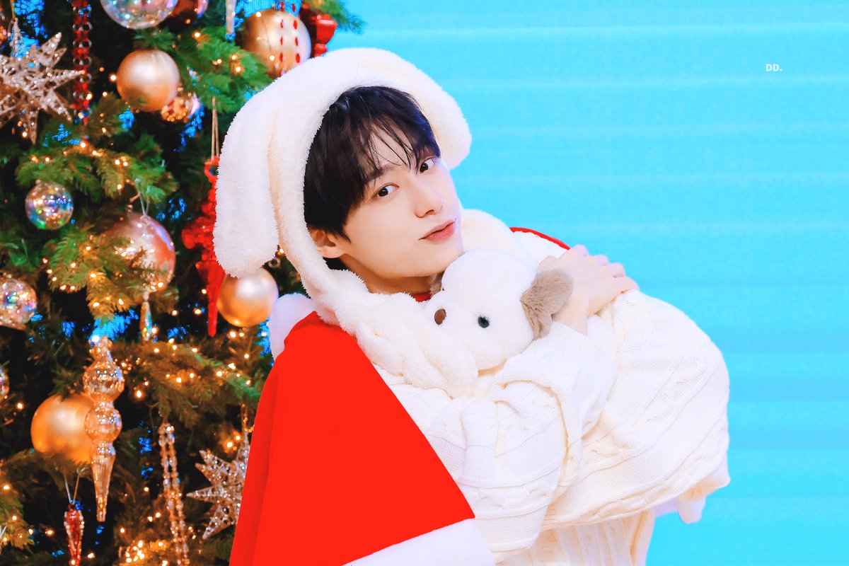 wongjakrang's tweet photo. ⠀⠀⠀⠀⠀⠀⠀⠀⠀

⠀⠀⠀⠀⠀⠀⠀⠀❧ @.thpung

                  𝘕𝘦𝘸 𝘱𝘰𝘴𝘵 :
                        Joyeux Noël ♡ 
⠀⠀⠀⠀⠀⠀ https://t.co/a7sCchCnrx