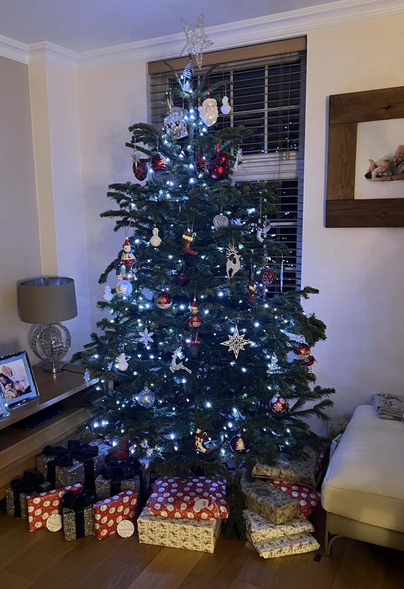 Merry Christmas from everyone at @EppingFC_