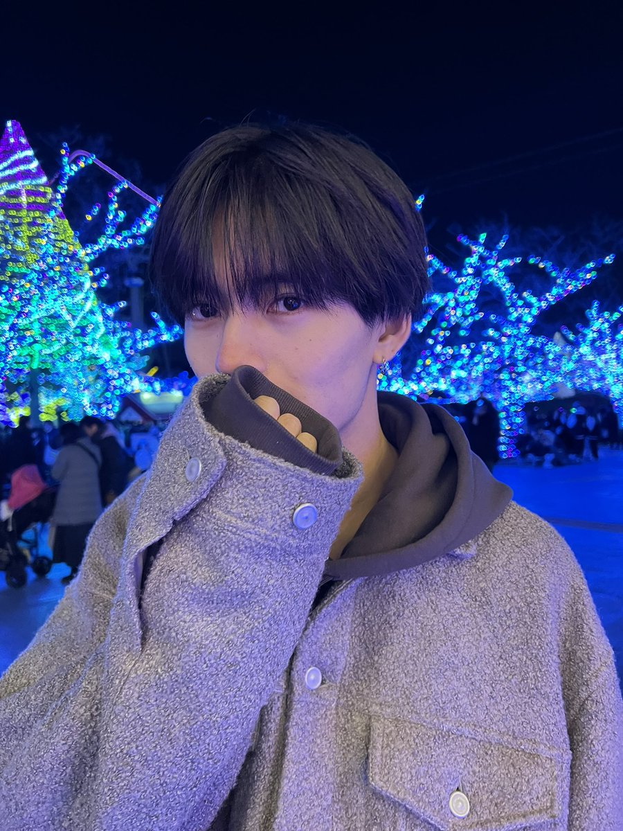 souta11260911's tweet photo. メリクリ🎁🎄 https://t.co/EoTJvsWjpM