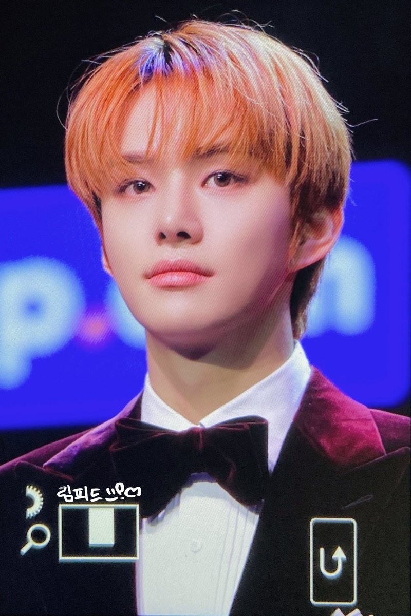 231225 SBS

🧡

#정우 #JUNGWOO
#ジョンウ
#NCT #NCT127